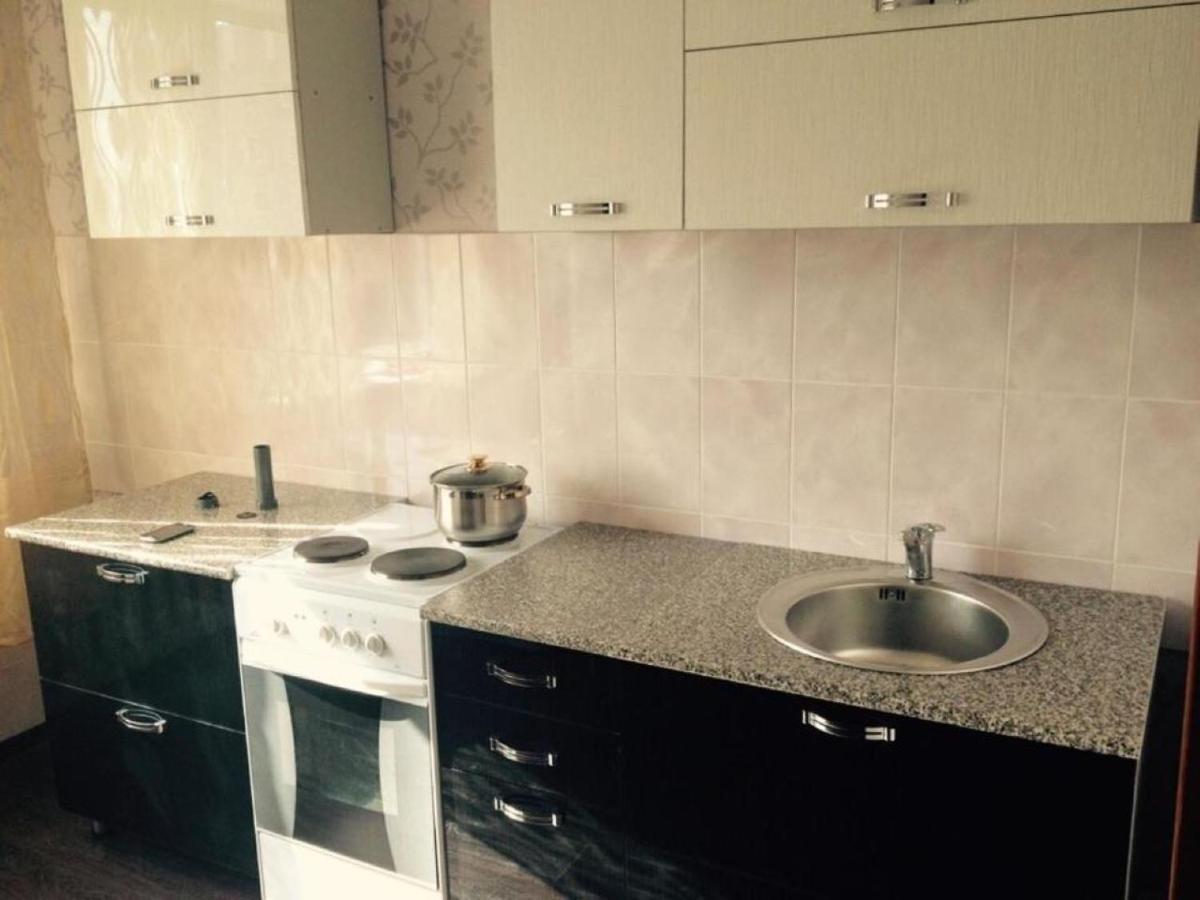Люкс На Юго-Востоке,Степной1 Apartamento Karagandy Exterior foto